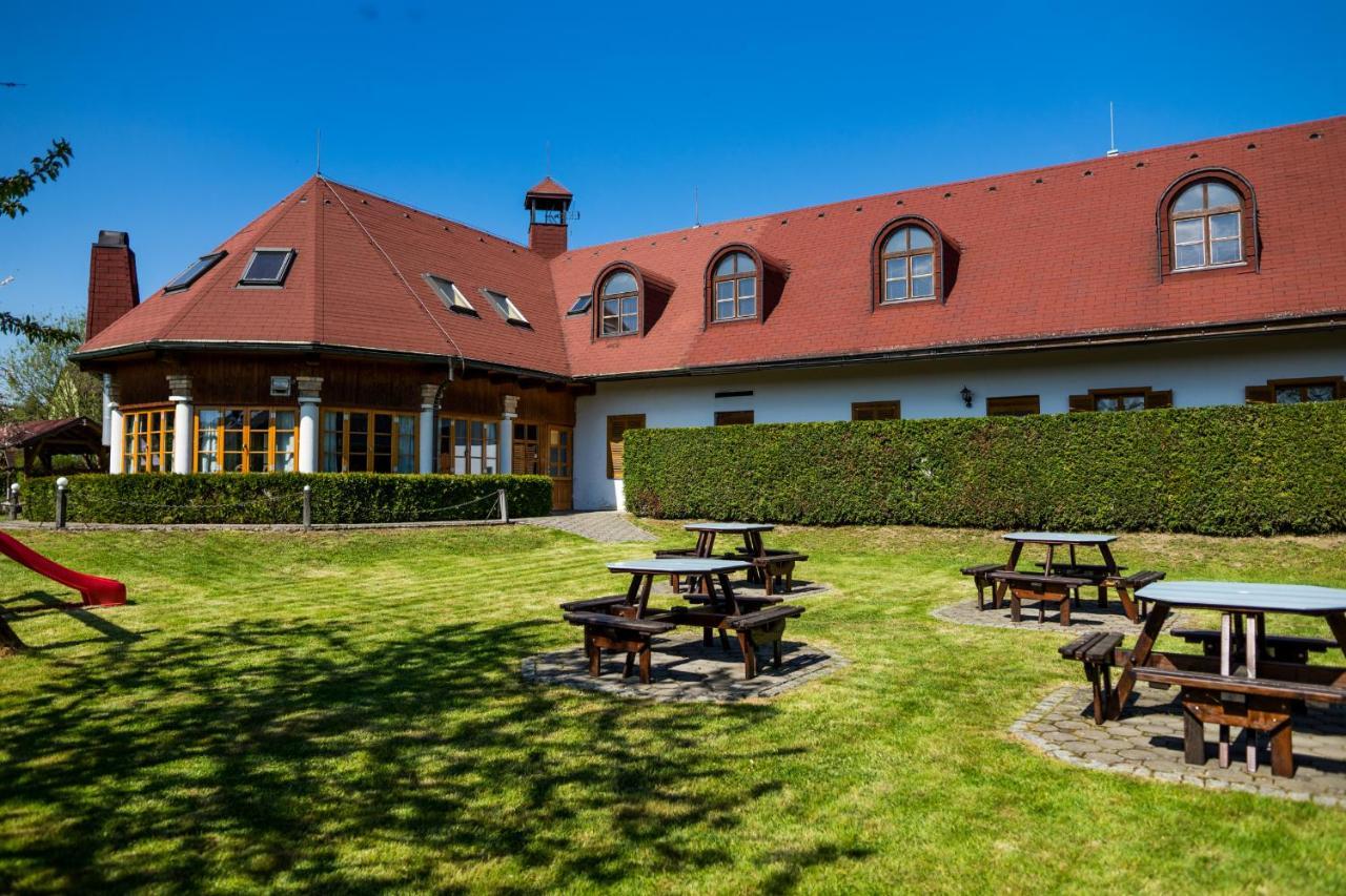 Penzion Terasa, Bed & Breakfast Velké Losiny Eksteriør bilde
